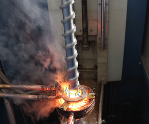 螺桿淬火，選用中頻淬火電源