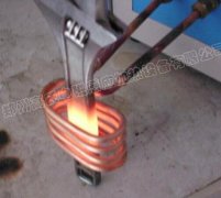 超音頻淬火爐對扳子進行淬火熱處理