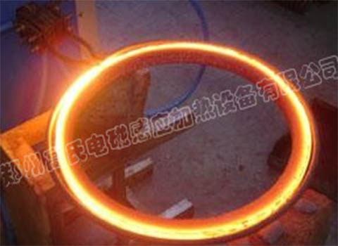 高頻淬火機(jī)對(duì)齒圈進(jìn)行淬火熱處理